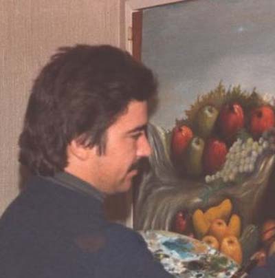 Antonio pintando